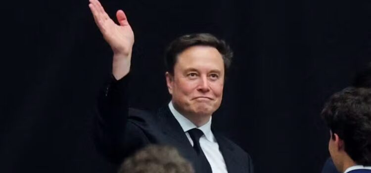 Elon Musk se torna o primeiro a atingir uma fortuna de US$ 500 bilhões