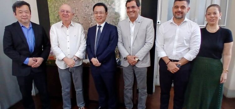 José Ronaldo discute parcerias com a BYD