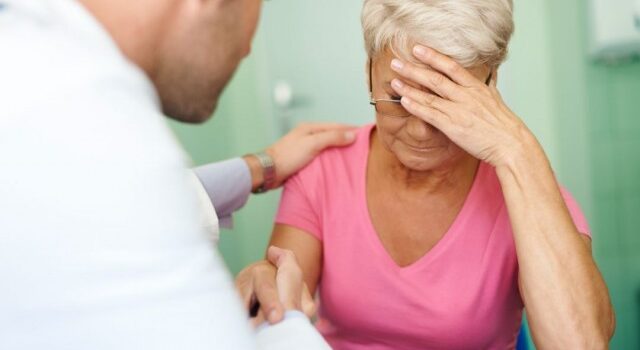 Mulheres têm maior risco de AVC: entenda por que e como prevenir