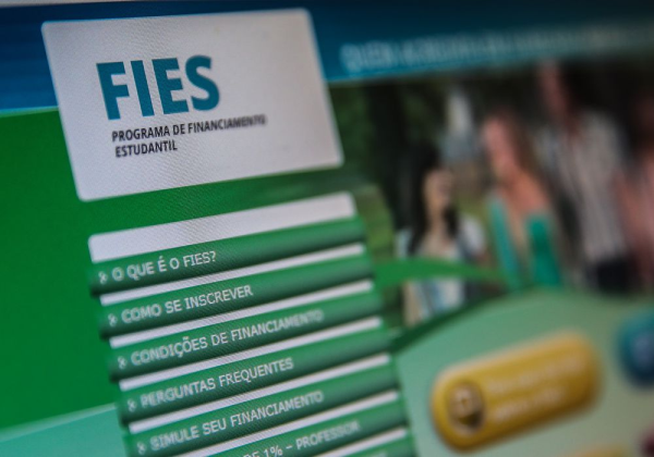 Fies abre inscrições para vagas remanescentes do segundo semestre de 2025