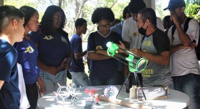 Uefs promove Feira de Graduação para estudantes da educação básica