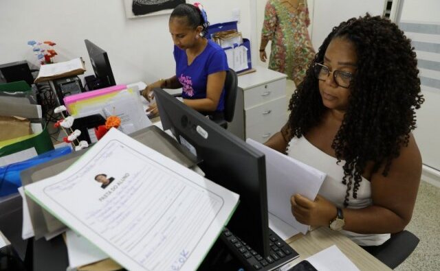 Renovação de matrícula da rede estadual inicia na segunda-feira (17)