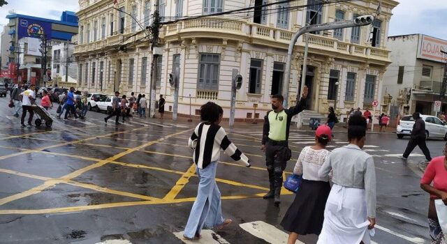 INMET emite alerta laranja de tempestade para Feira de Santana