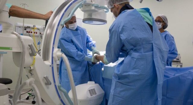 Campanha Novembro Azul alerta para impacto do câncer de próstata na saúde ortopédica