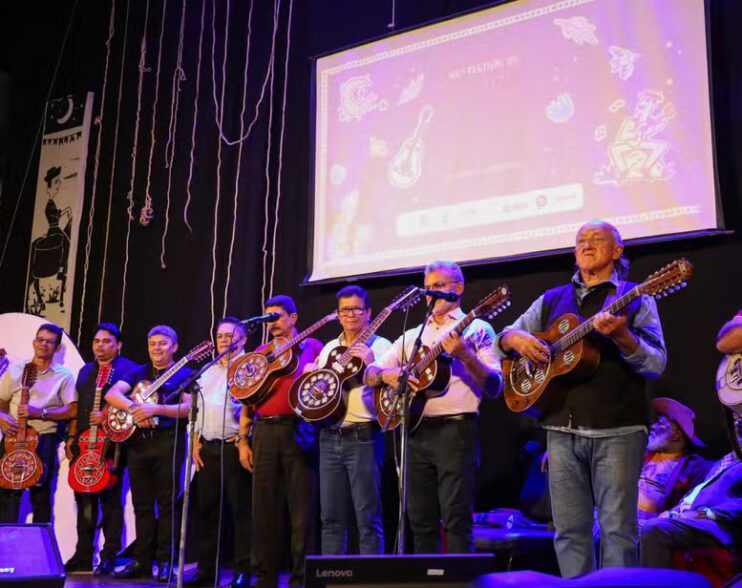 Festival de Violeiros reúne duplas em competição em Feira de Santana; saiba mais