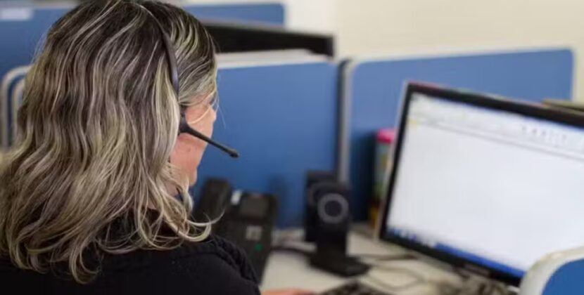 Empresa de telemarketing abre 300 vagas em Feira de Santana; saiba como se inscrever
