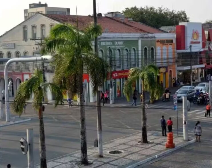 Comércio de Feira de Santana terá horário especial para a Black Friday; confira esquema