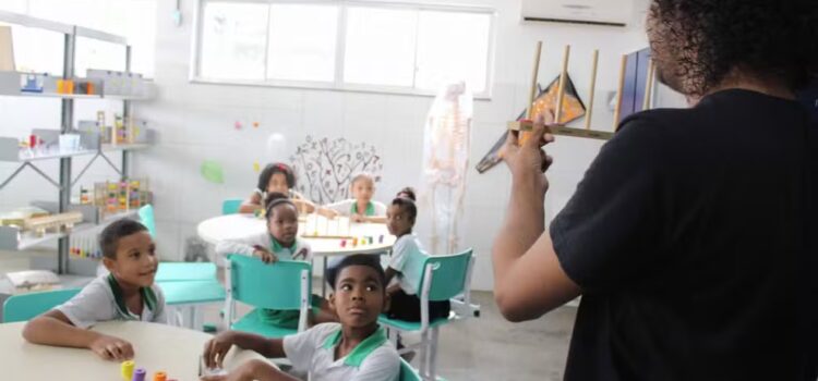 Matrículas para ano letivo de 2026 em Feira de Santana serão feitas online; confira cronograma