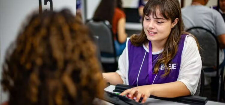 CIEE oferece mais de 8 mil vagas de estágio e Jovem Aprendiz na Bahia; saiba como se inscrever