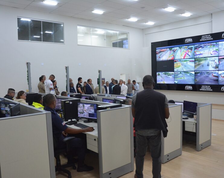 CCO registra mais de 900 atendimentos em 2025 e Fala Feira 156 ultrapassa 29 mil solicitações