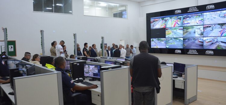 CCO registra mais de 900 atendimentos em 2025 e Fala Feira 156 ultrapassa 29 mil solicitações