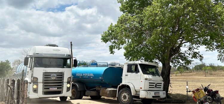 Prefeitura garantiu o abastecimento de mais de 3 milhões de litros de água potável para os distritos em 2025