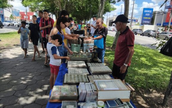 Ambientes de negócios diferenciam Feira na Avenida, realizada a cada quinze dias