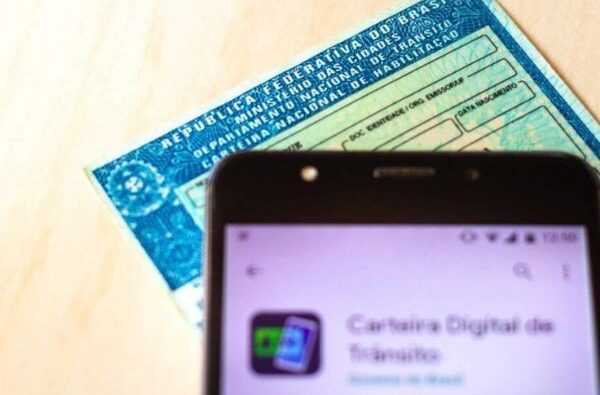 Pedidos de CNH quadruplicam em janeiro com o novo programa