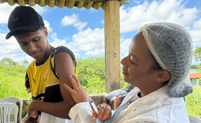 Feira antecipa campanha e inicia vacinação contra a gripe nesta quarta-feira (25)