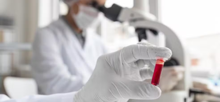 Imunoterapia contra câncer no SUS; Senado aprova projeto que acelera o tratamento