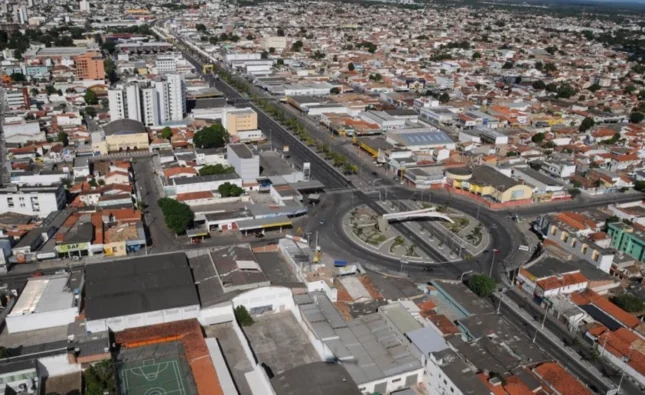 465 mil adultos e R$ 3,4 Bi em pix: dados revelam setores com maior potencial de crescimento em Feira de Santana