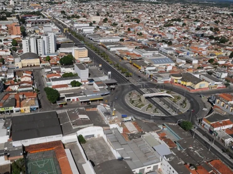 465 mil adultos e R$ 3,4 Bi em pix: dados revelam setores com maior potencial de crescimento em Feira de Santana