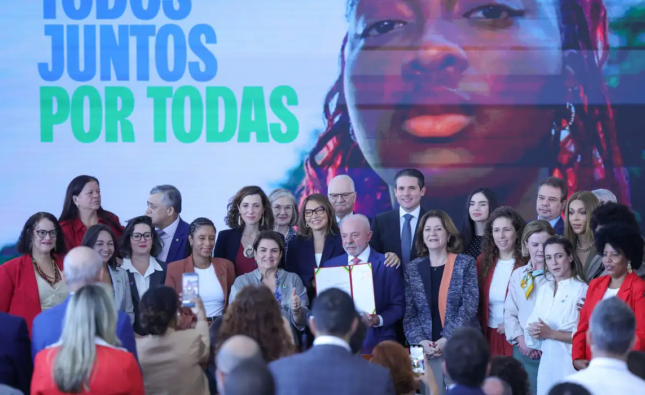 Novas medidas do governo reforçam proteção das mulheres na internet