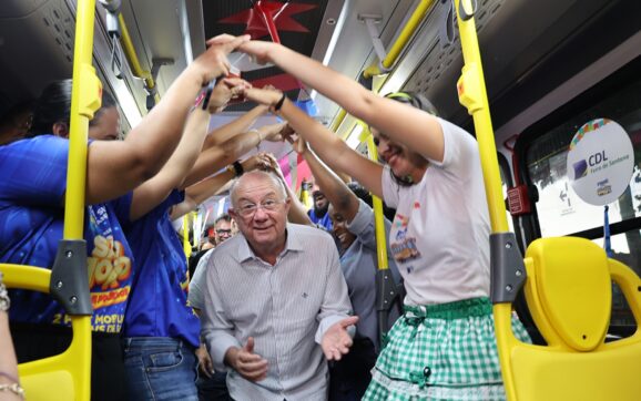 Forró no Buzú contagia passageiros e projeta animação dos festejos juninos em Feira de Santana