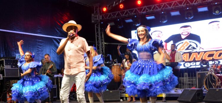 Tiquaruçu encerra festejos juninos com nostalgia