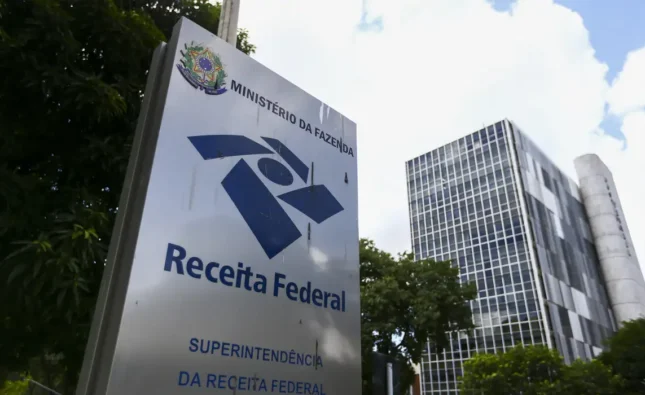 Receita libera consulta ao terceiro lote de restituição do IR 2026
