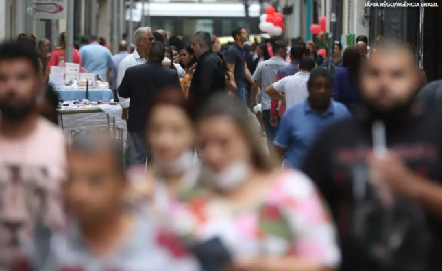 Conselho aprova distribuição de R$ 13 bilhões do FGTS para 138,2 milhões de pessoas