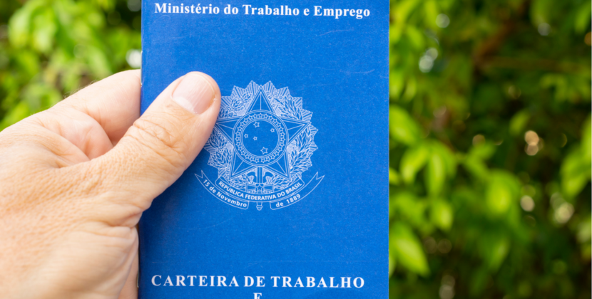 Desemprego cai para 5,3% e atinge menor nível da história para julho