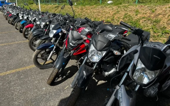 Operação Ressonância recupera veículos roubados e adulterados e inicia devolução aos proprietários em Feira de Santana