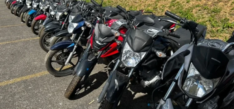 Operação Ressonância recupera veículos roubados e adulterados e inicia devolução aos proprietários em Feira de Santana