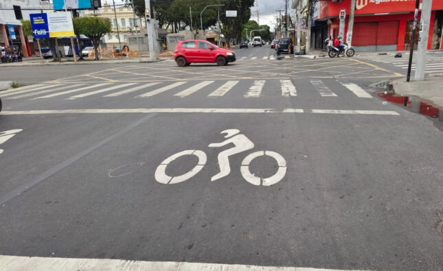SMT avança com a implantação de áreas de espera exclusivas para motocicletas e reforça segurança no trânsito de Feira