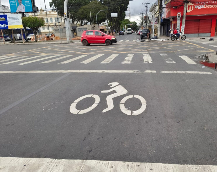 SMT avança com a implantação de áreas de espera exclusivas para motocicletas e reforça segurança no trânsito de Feira