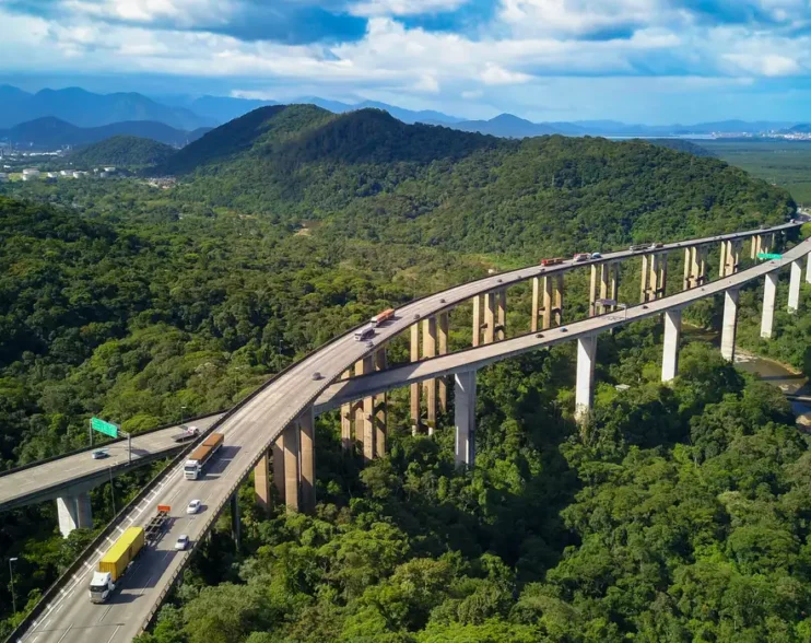 Brasil deve dobrar investimentos para zerar déficit em infraestrutura
