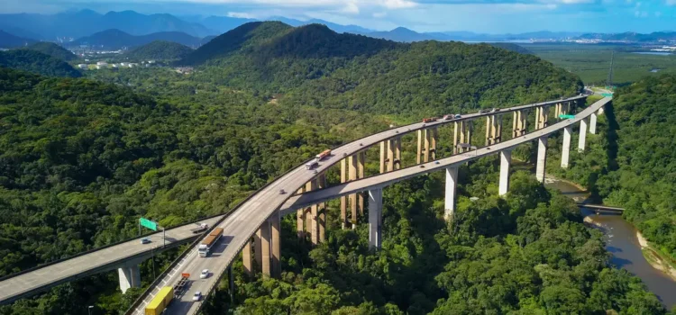 Brasil deve dobrar investimentos para zerar déficit em infraestrutura