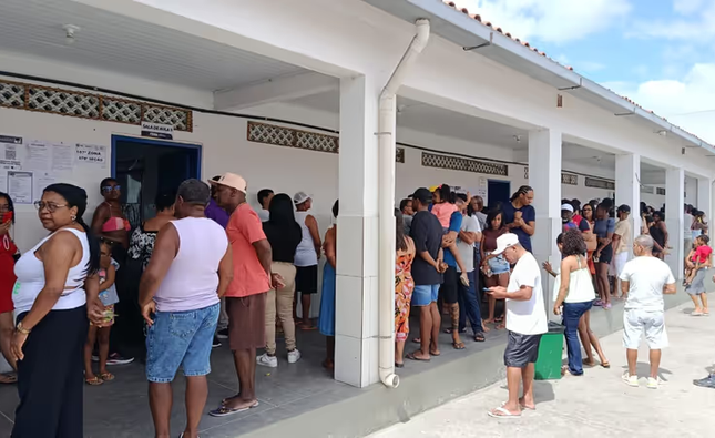 Coordenador da Zona 156 explica substituição de urnas e andamento das eleições em Feira